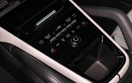 Porsche Cayenne III, 2023 год, 14 690 000 рублей, 23 фотография