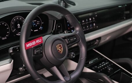 Porsche Cayenne III, 2023 год, 14 690 000 рублей, 17 фотография