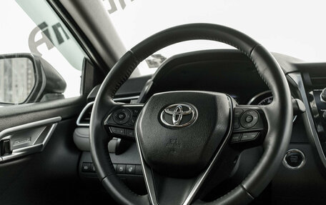 Toyota Camry, 2018 год, 2 450 000 рублей, 12 фотография