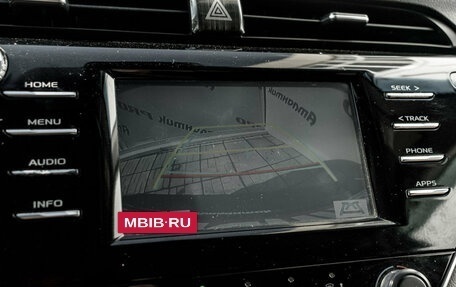 Toyota Camry, 2018 год, 2 450 000 рублей, 17 фотография