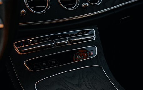 Mercedes-Benz E-Класс, 2020 год, 5 300 000 рублей, 18 фотография