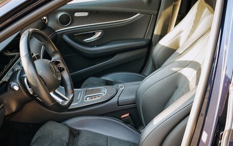 Mercedes-Benz E-Класс, 2020 год, 5 300 000 рублей, 17 фотография