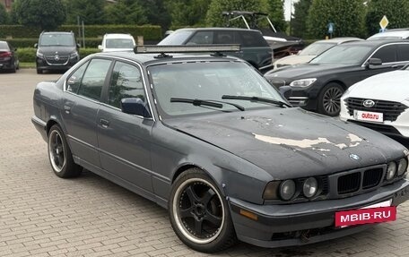 BMW 5 серия, 1989 год, 450 000 рублей, 2 фотография