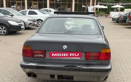 BMW 5 серия, 1989 год, 450 000 рублей, 4 фотография