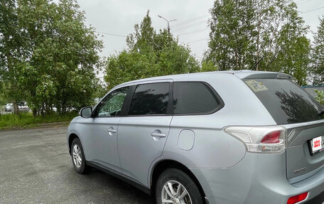 Mitsubishi Outlander III рестайлинг 3, 2012 год, 1 300 000 рублей, 3 фотография