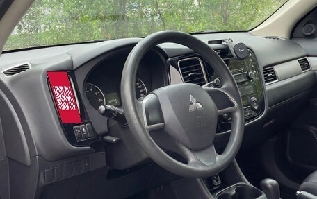 Mitsubishi Outlander III рестайлинг 3, 2012 год, 1 300 000 рублей, 7 фотография