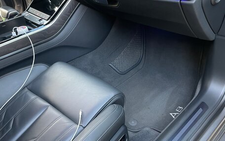 Audi A8, 2018 год, 4 259 000 рублей, 23 фотография