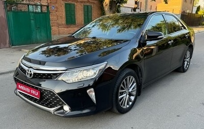 Toyota Camry, 2017 год, 1 900 000 рублей, 1 фотография