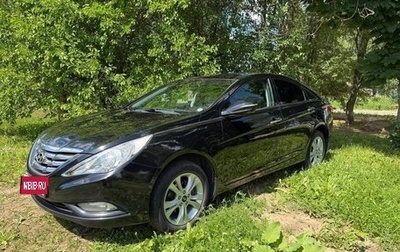 Hyundai Sonata VI, 2010 год, 850 000 рублей, 1 фотография