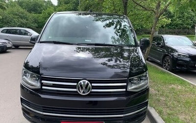 Volkswagen Multivan T6 рестайлинг, 2017 год, 3 500 000 рублей, 1 фотография