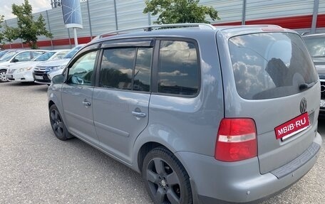 Volkswagen Touran III, 2006 год, 650 000 рублей, 5 фотография