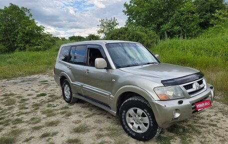 Mitsubishi Pajero III рестайлинг, 2003 год, 700 000 рублей, 1 фотография