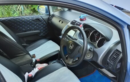 Honda Fit III, 2003 год, 400 000 рублей, 5 фотография