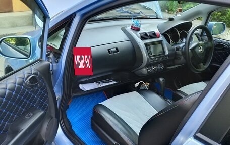 Honda Fit III, 2003 год, 400 000 рублей, 6 фотография