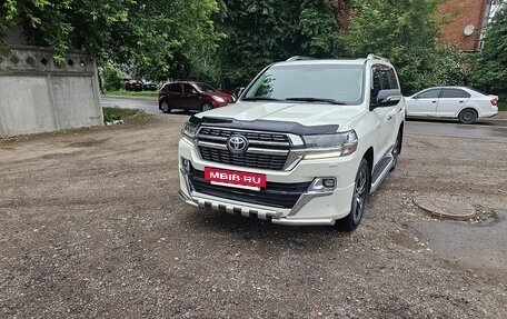 Toyota Land Cruiser 200, 2021 год, 10 500 000 рублей, 2 фотография