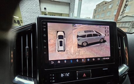 Toyota Land Cruiser 200, 2021 год, 10 500 000 рублей, 10 фотография