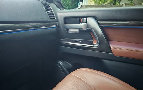 Toyota Land Cruiser 200, 2021 год, 10 500 000 рублей, 7 фотография