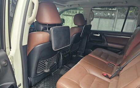 Toyota Land Cruiser 200, 2021 год, 10 500 000 рублей, 8 фотография