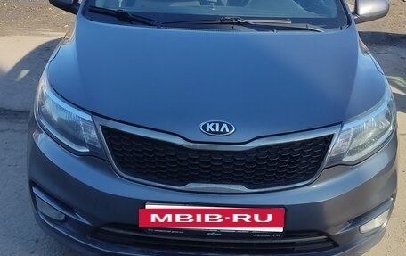 KIA Rio III рестайлинг, 2017 год, 1 095 000 рублей, 2 фотография
