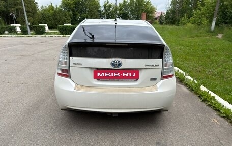 Toyota Prius, 2010 год, 1 380 000 рублей, 3 фотография