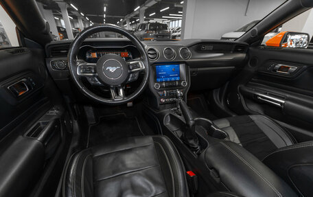 Ford Mustang VI рестайлинг, 2020 год, 4 250 000 рублей, 7 фотография