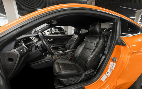 Ford Mustang VI рестайлинг, 2020 год, 4 250 000 рублей, 9 фотография