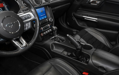 Ford Mustang VI рестайлинг, 2020 год, 4 250 000 рублей, 13 фотография