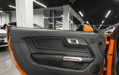 Ford Mustang VI рестайлинг, 2020 год, 4 250 000 рублей, 19 фотография
