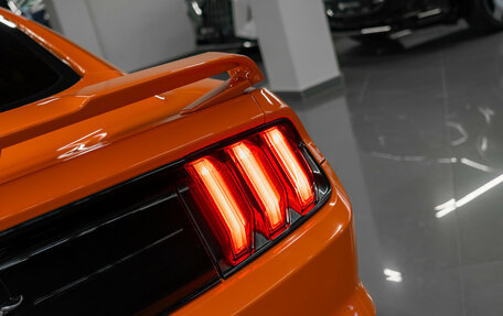 Ford Mustang VI рестайлинг, 2020 год, 4 250 000 рублей, 26 фотография