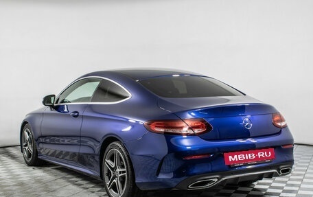 Mercedes-Benz C-Класс, 2019 год, 3 695 000 рублей, 7 фотография