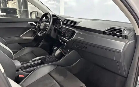 Audi Q3, 2022 год, 1 694 000 рублей, 9 фотография