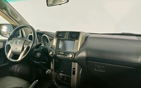Toyota Land Cruiser Prado 150 рестайлинг 2, 2012 год, 2 625 000 рублей, 13 фотография