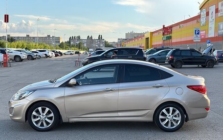 Hyundai Solaris II рестайлинг, 2011 год, 1 000 000 рублей, 3 фотография