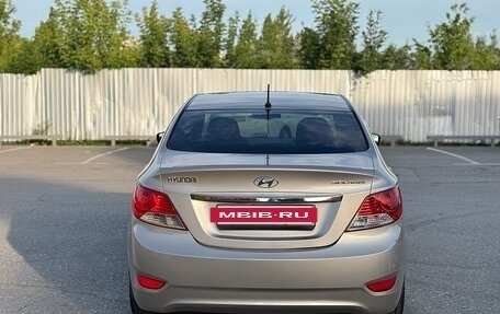Hyundai Solaris II рестайлинг, 2011 год, 1 000 000 рублей, 5 фотография