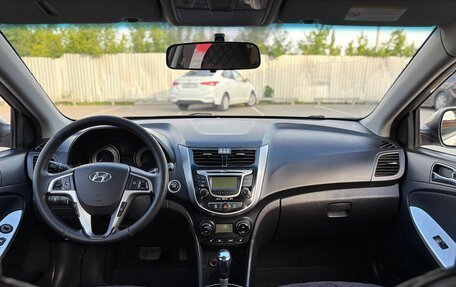 Hyundai Solaris II рестайлинг, 2011 год, 1 000 000 рублей, 13 фотография