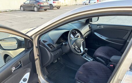 Hyundai Solaris II рестайлинг, 2011 год, 1 000 000 рублей, 9 фотография