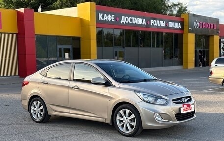 Hyundai Solaris II рестайлинг, 2011 год, 1 000 000 рублей, 8 фотография
