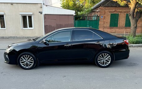 Toyota Camry, 2017 год, 1 900 000 рублей, 5 фотография