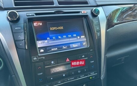 Toyota Camry, 2017 год, 1 900 000 рублей, 9 фотография