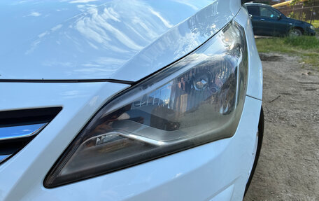 Hyundai Solaris II рестайлинг, 2015 год, 1 100 000 рублей, 18 фотография