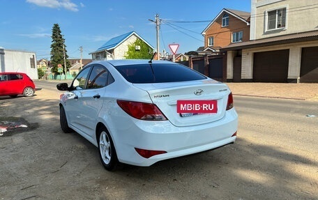 Hyundai Solaris II рестайлинг, 2015 год, 1 100 000 рублей, 12 фотография