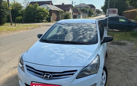 Hyundai Solaris II рестайлинг, 2015 год, 1 100 000 рублей, 20 фотография
