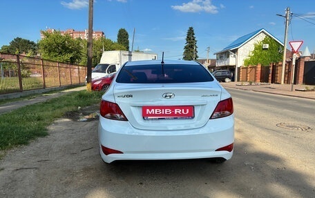 Hyundai Solaris II рестайлинг, 2015 год, 1 100 000 рублей, 13 фотография