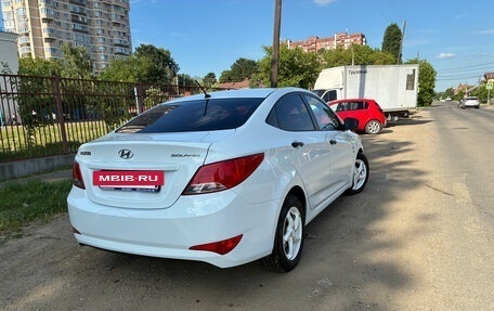 Hyundai Solaris II рестайлинг, 2015 год, 1 100 000 рублей, 14 фотография