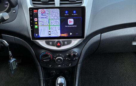 Hyundai Solaris II рестайлинг, 2015 год, 1 100 000 рублей, 29 фотография