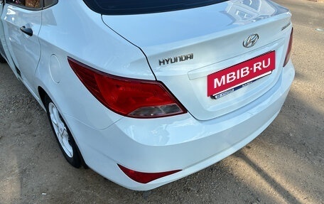 Hyundai Solaris II рестайлинг, 2015 год, 1 100 000 рублей, 40 фотография