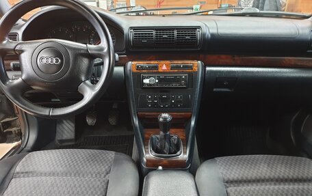 Audi A4, 2000 год, 397 000 рублей, 11 фотография