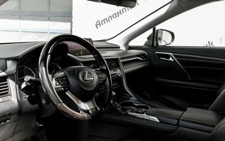 Lexus RX IV рестайлинг, 2017 год, 4 100 000 рублей, 9 фотография