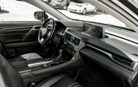 Lexus RX IV рестайлинг, 2017 год, 4 100 000 рублей, 12 фотография