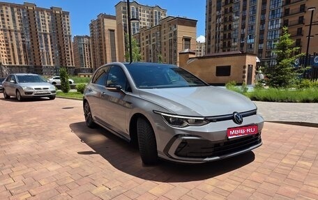 Volkswagen Golf VIII, 2022 год, 2 590 000 рублей, 1 фотография